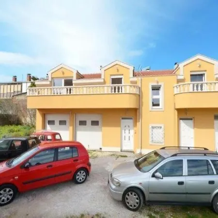 Apartamento Franka Kaštela